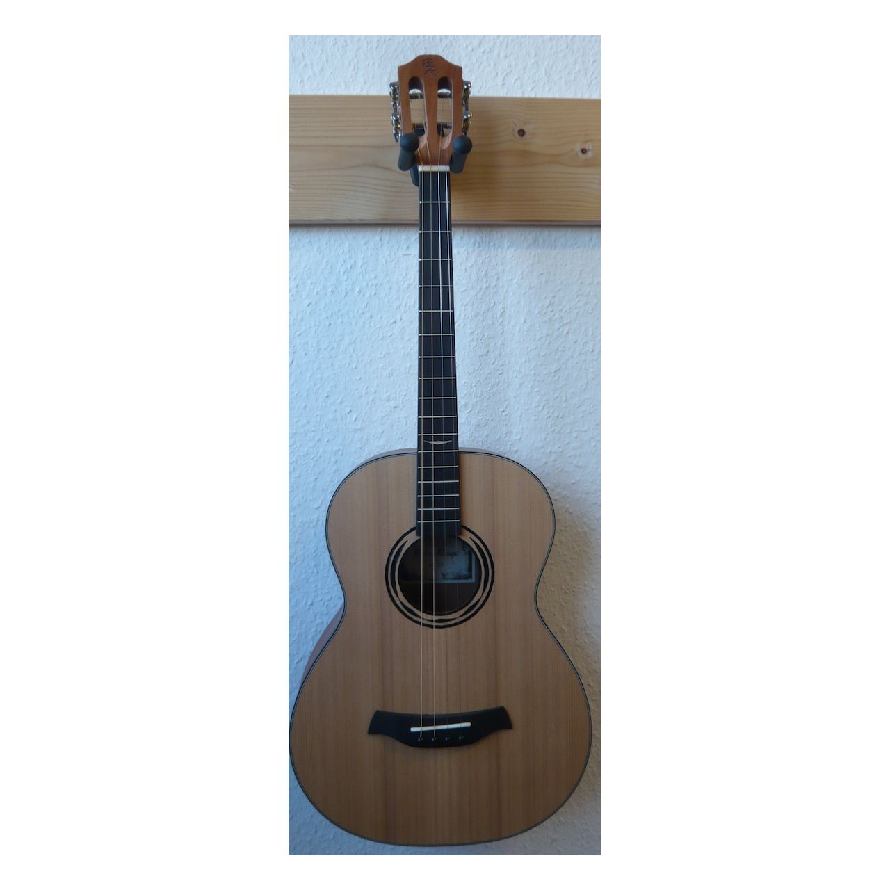 AR11C/T Tenor-Gitarre