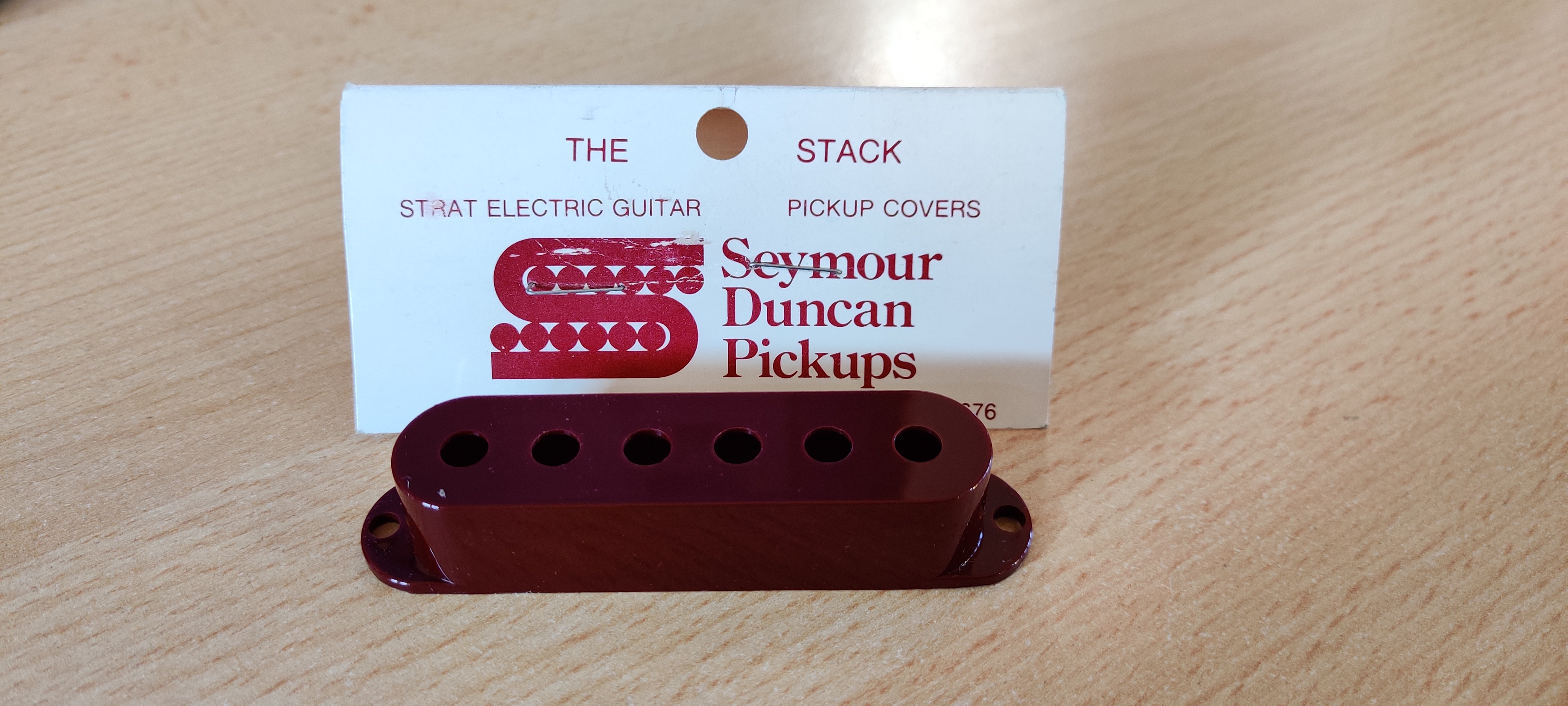 Seymour Duncan Pickup Cover Classic Strat, Maroon