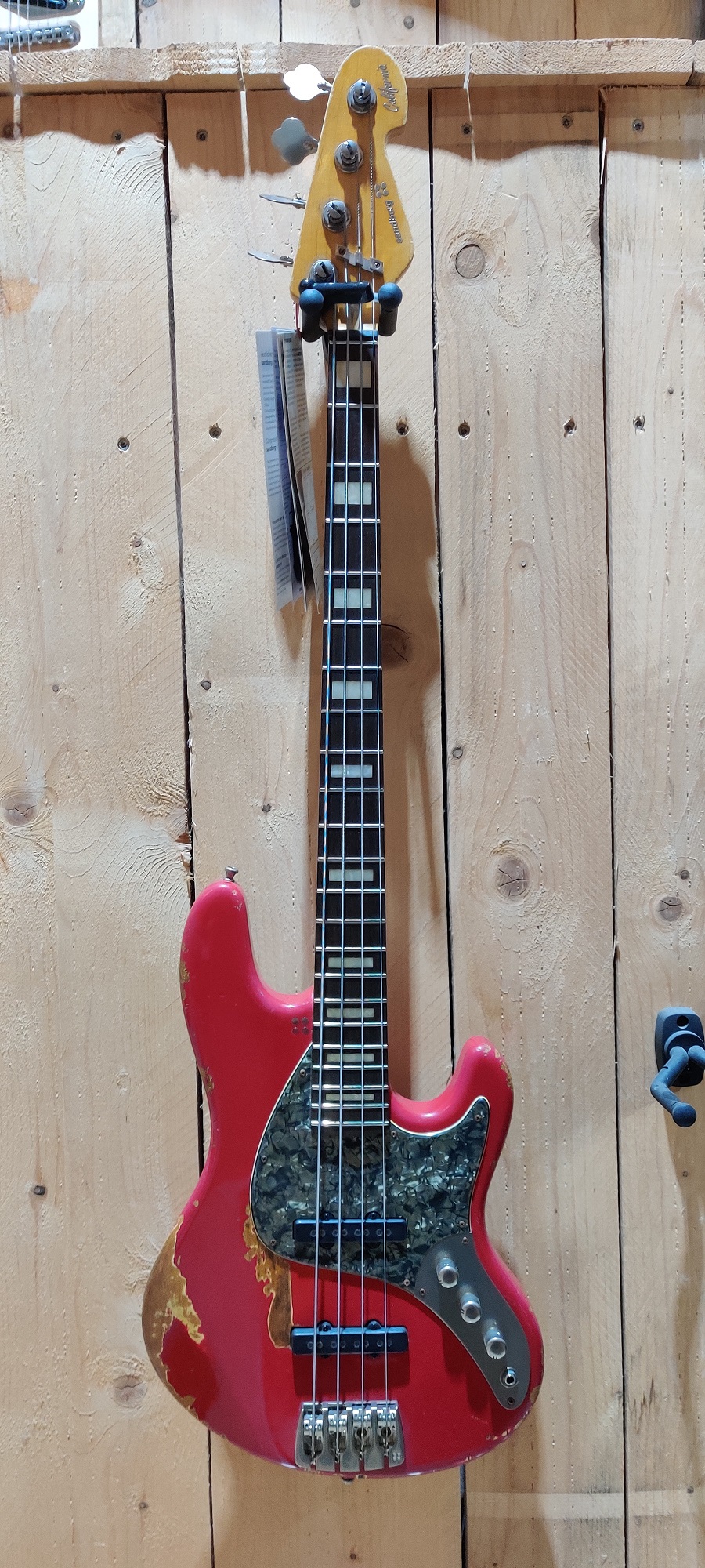 California II TT Masterpiece Aged, 4-String, Alder Body, Vino Tinto