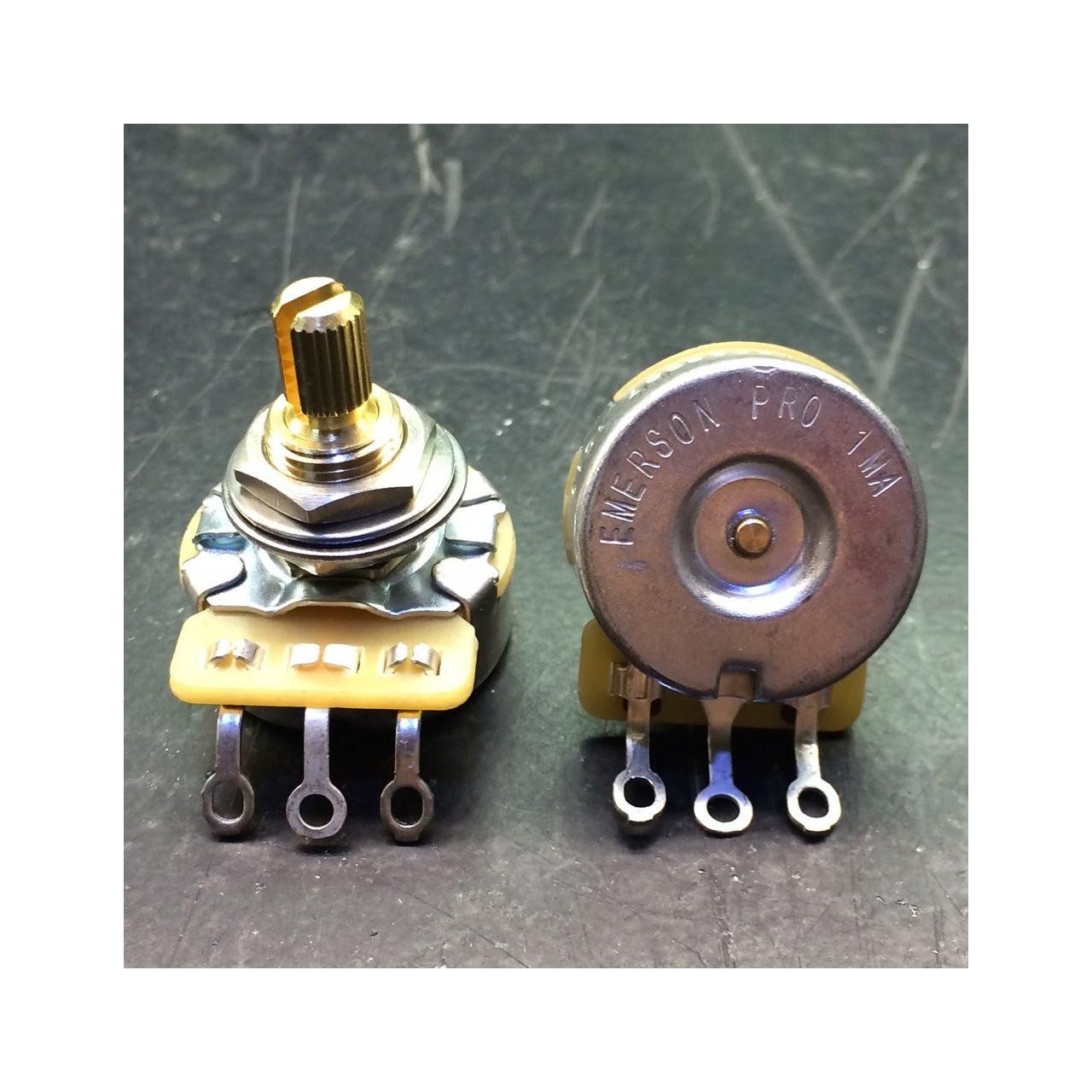 PRO CTS - 1 Meg Short (3/8") Split Shaft Potentiometer