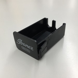 Batteryholder AEQ-SP2 Ibanez Curved Face Plate, Fishman