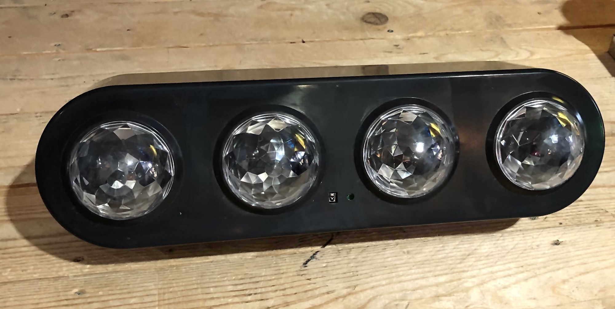 RGBW-Flowereffekt mit 4 x 4-W-LED und Fernbedienung  (Used)