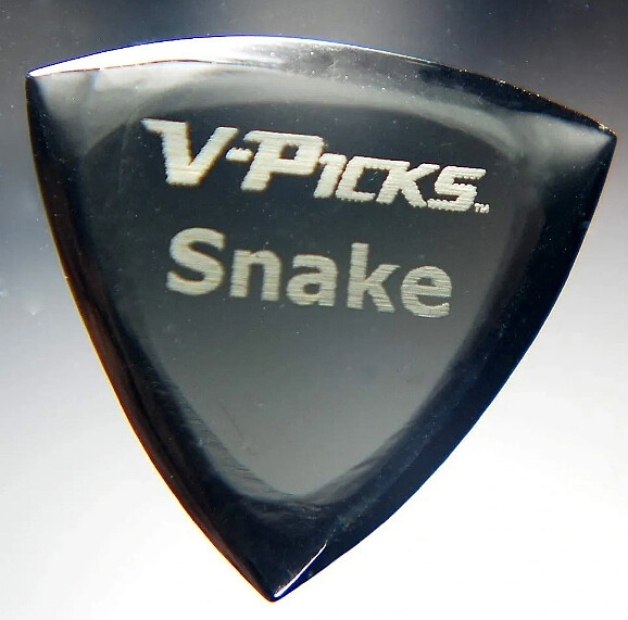 Snake Pointed Pick smokey