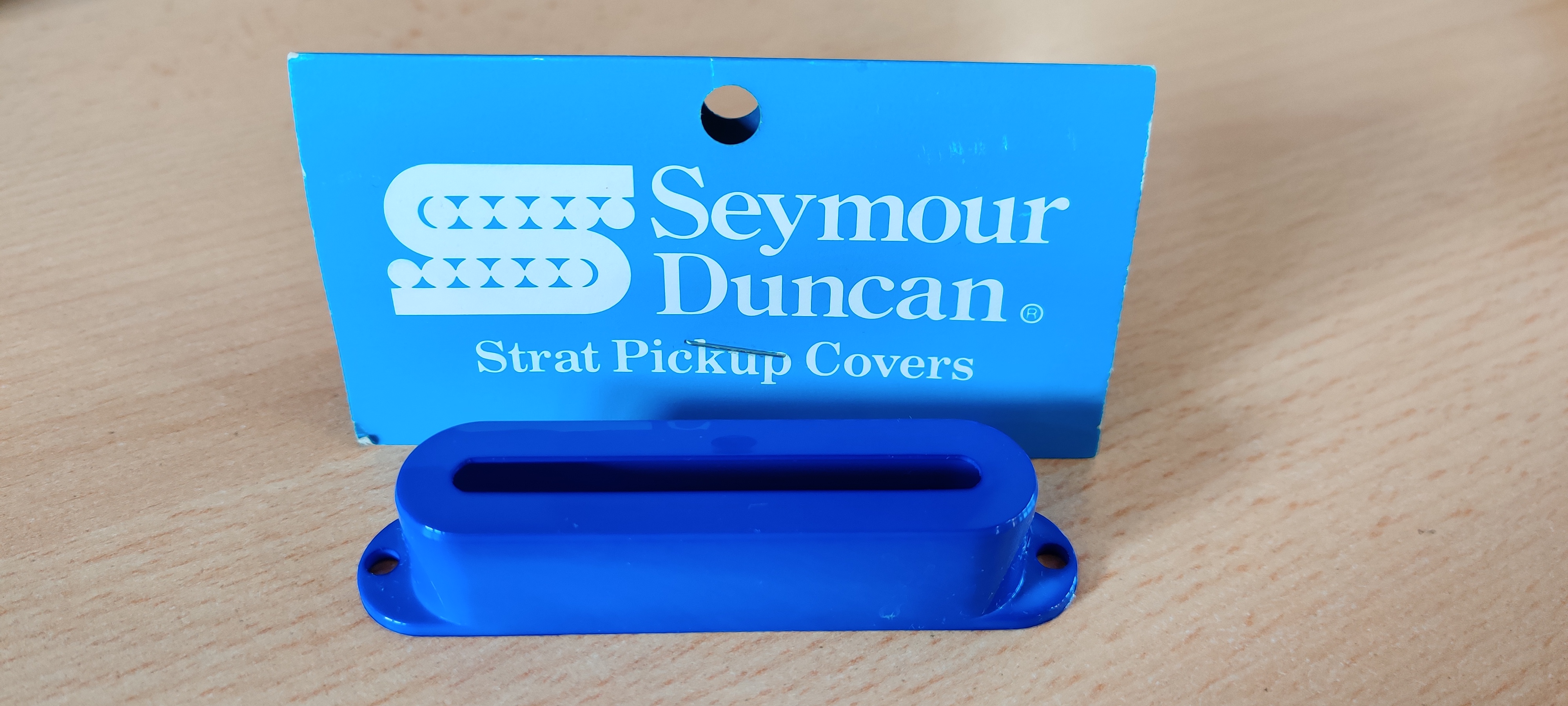 Seymour Duncan Pickup Cover, Hot Strat, Blue