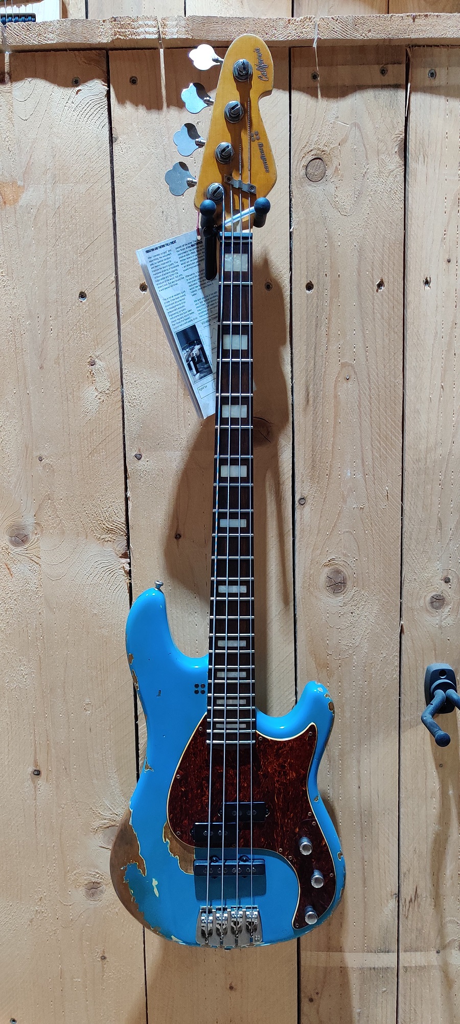 California II VT Masterpiece Aged, 4-String, Alder Body, 50th Blue