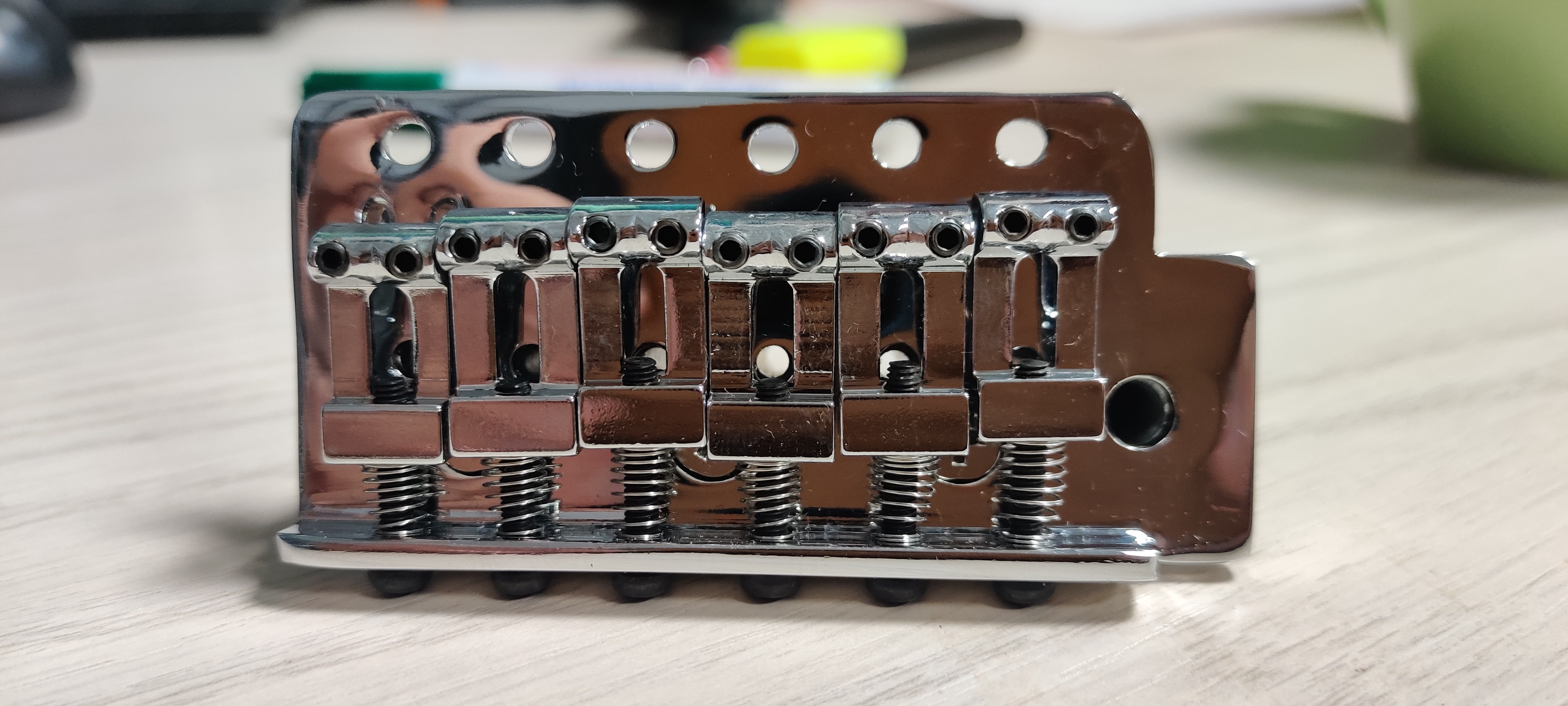 TMSY Tremolosystem mit 52mm Spacing und 6mm Gewinde, chrom inkl. Inbusschlüssel