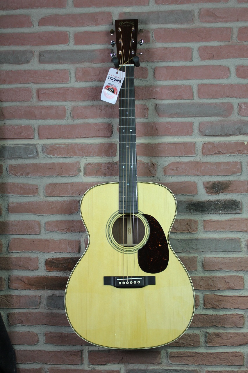 000-CS Martin 000- Custom, C21-050654